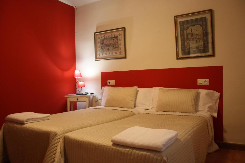 Hotel Fonda Angeleta Valderrobres Zimmer foto