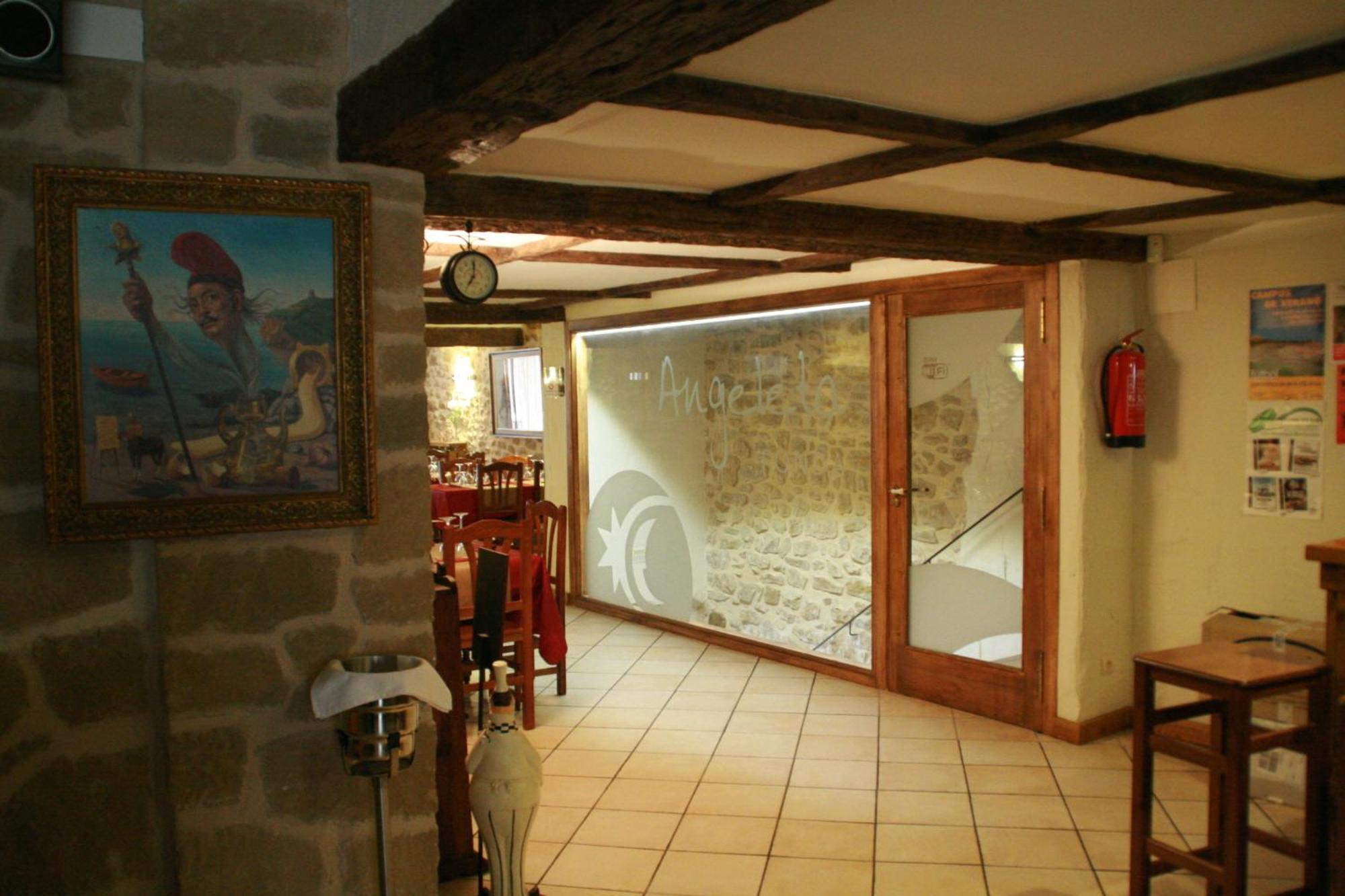 Hotel Fonda Angeleta Valderrobres Exterior foto